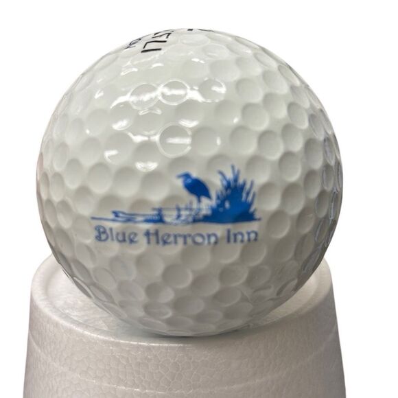 Blue Heron Inn Logo Maxfli Revolution Solid Golf Ball - Picture 1 of 3